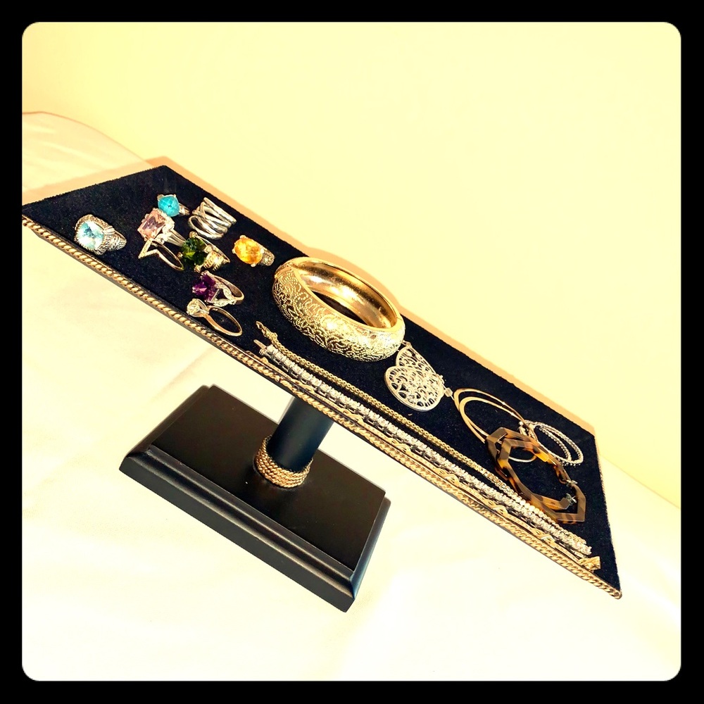 Jewelry Holder 1 - Picture 5 of 8